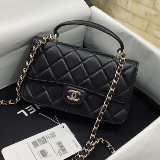 Мини чанта с капаци от агнешка кожа на Chanel Ap3226