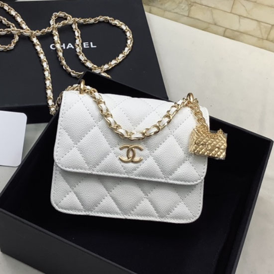 Портфейл от зърнеста телешка кожа на Chanel с верига бял Ap3317