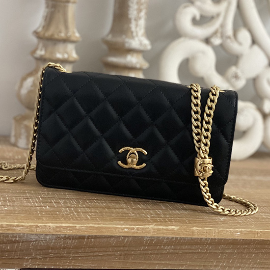 Портфейл с верижка Woc от агнешка кожа на Chanel черен As81221