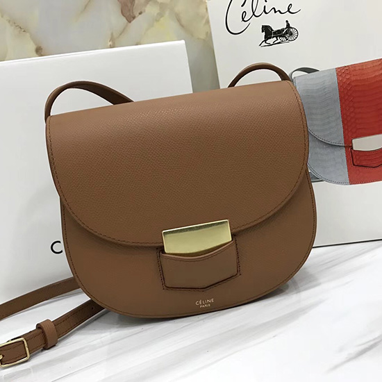 малка чанта Celine Trotteur в кафява зърнеста телешка кожа Cl30038