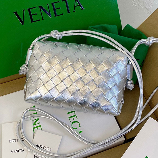 мини кожена чанта за през рамо Bottega Veneta B6666831