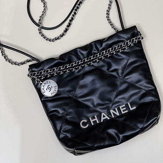 мини чанта Chanel 22 черна със сребро As3980