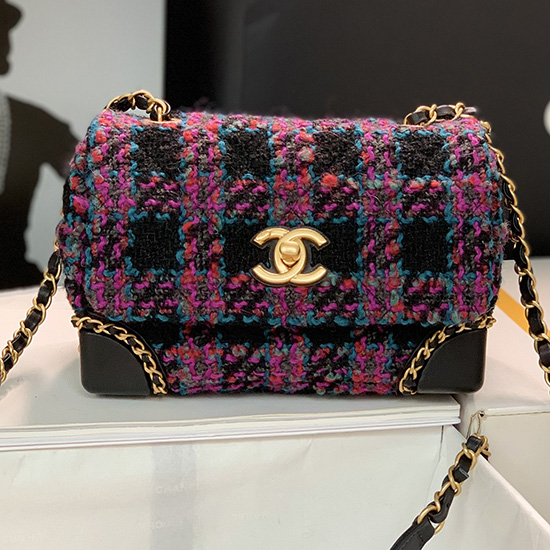 мини чанта с капак на Chanel As3572