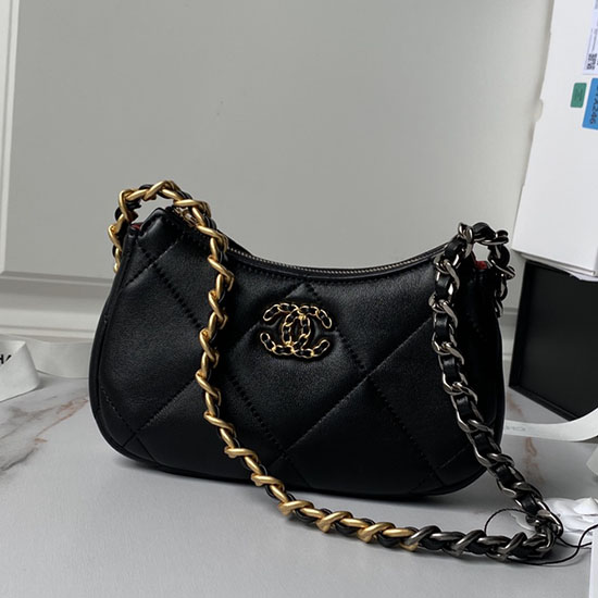 съединител Chanel 19 с верига черен Ap3763