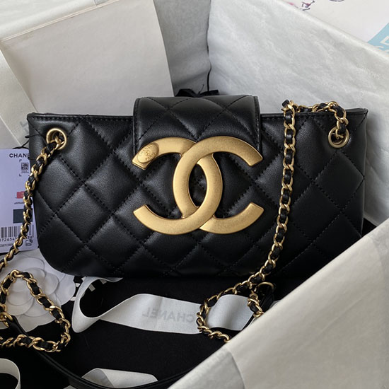 чанта франзела от агнешка кожа на Chanel черна As4611