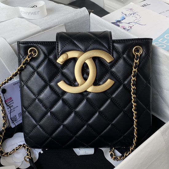 черна чанта Chanel от агнешка кожа As4596