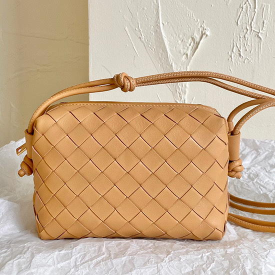 Bottega Veneta Loop Mini Kožená Taška Přes Rameno B6666835