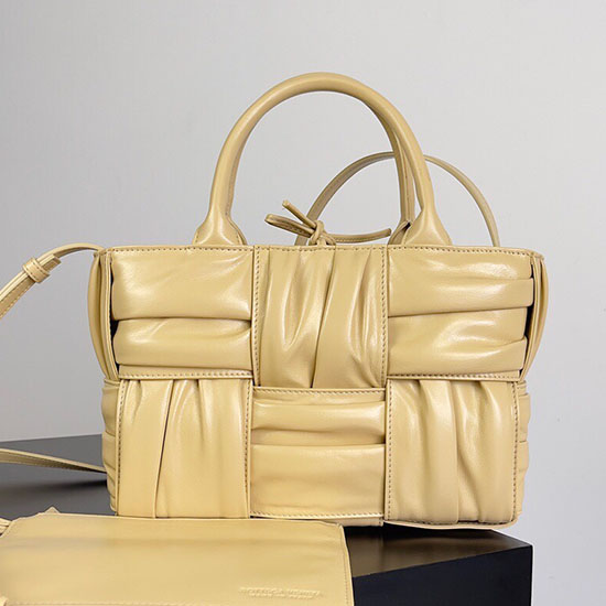 Bottega Veneta Mini Arco Taška Béžová B729042