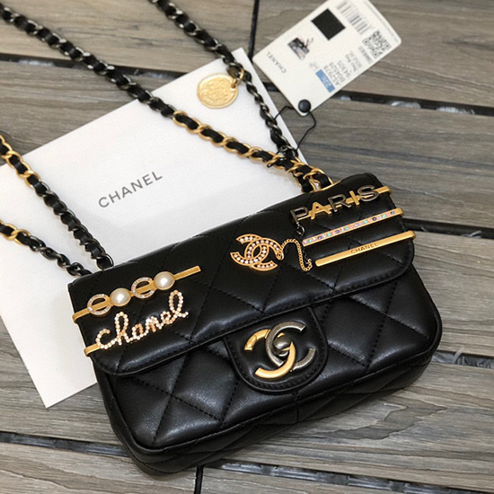 Chanel Mini Taška S Klapkou černá As2978