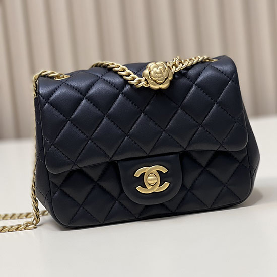 Chanel Mini Taška S Klapkou černá As4040