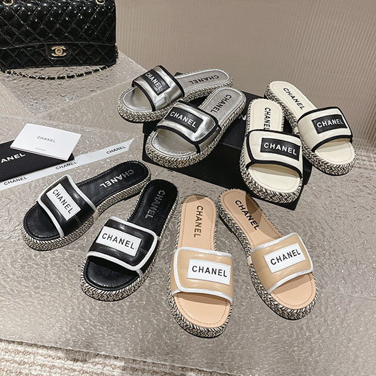 Chanel Slides Sdc060402