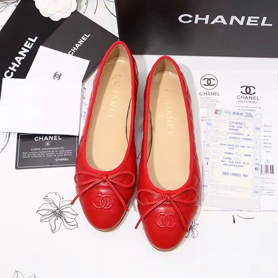 Chanel červené Jehněčí Balerínky Cap Toe Ch1640