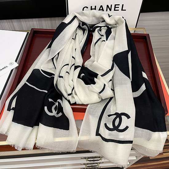 Chanel šátek Dpcs51810