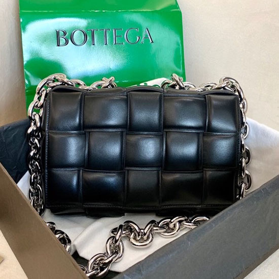 Kazeta Na řetěz Bottega Veneta černá B631421