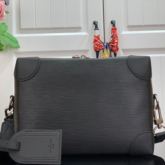 Louis Vuitton Epi Kůže Venice Black M54390