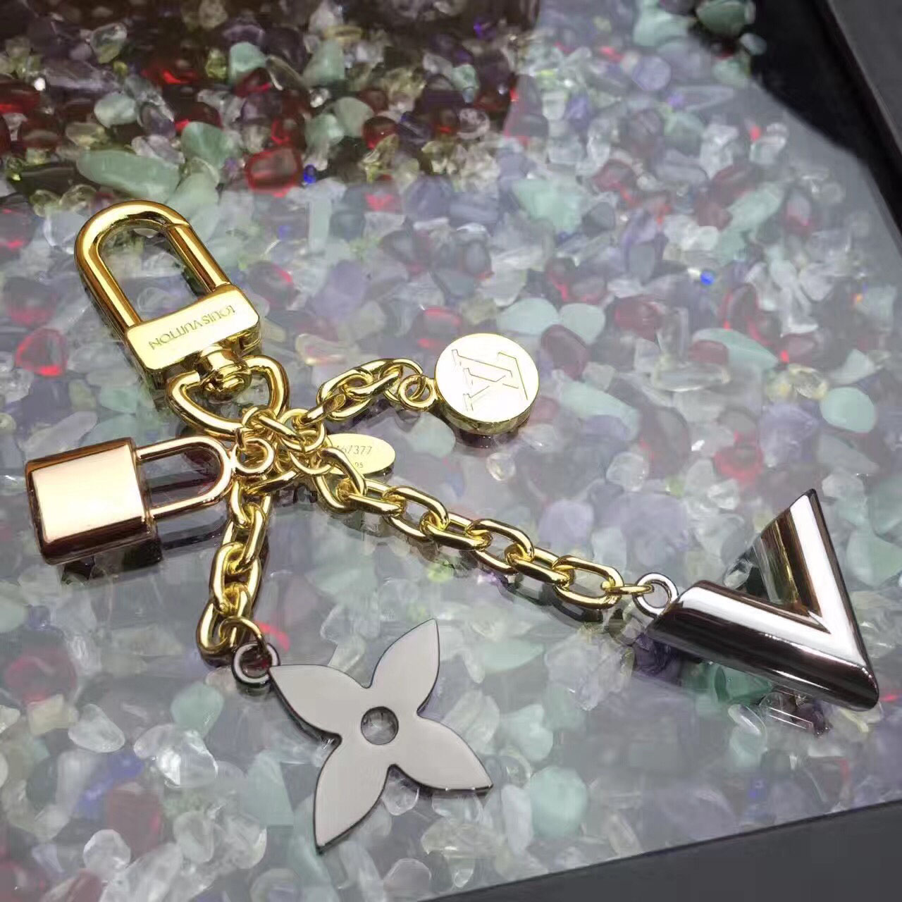 Louis Vuitton Kaleido V Bag Charm M67377