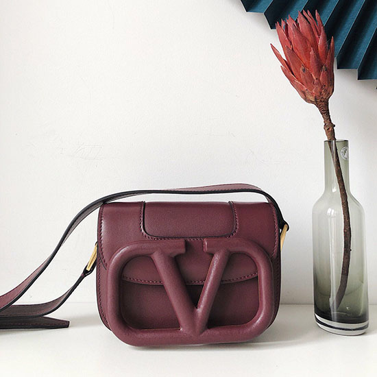 Valentino Malá Supervee Crossbody Kabelka Z Telecí Kůže Hnědá V07192