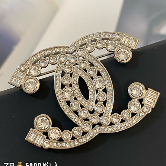 Chanel Broche Cr16