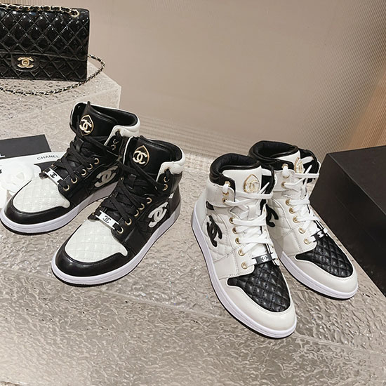 Chanel Sneakers Snc090814