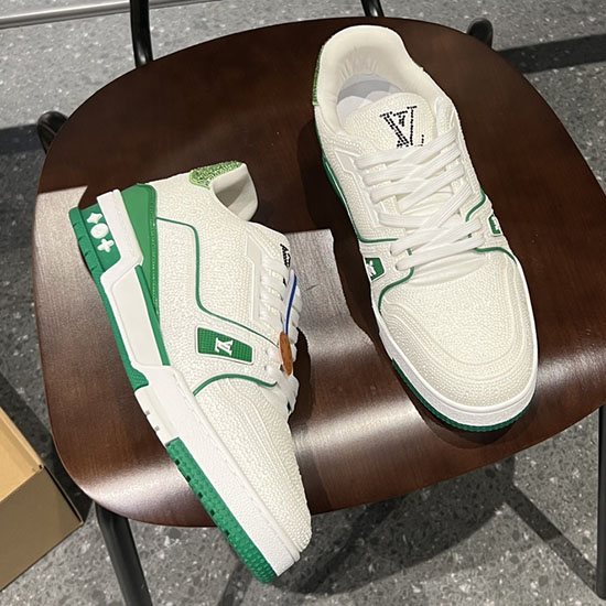 Louis Vuitton Sneakers Sjl111401