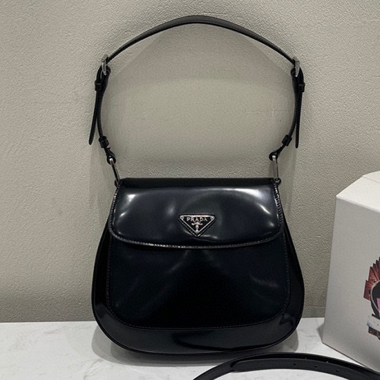 Prada Cleo Skuldertaske I Børstet Læder Sort 1bd303