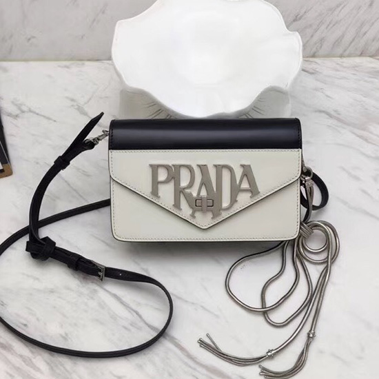 Prada Læder Skuldertaske Hvid Og Sort 1bd101