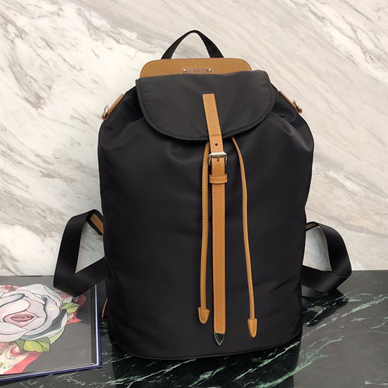 Prada Nylon Og Saffiano Læder Rygsæk Sort Med Beige 1bz069