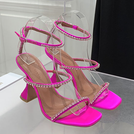 Amina Muaddi Satin Gilda Sandalen Ags02