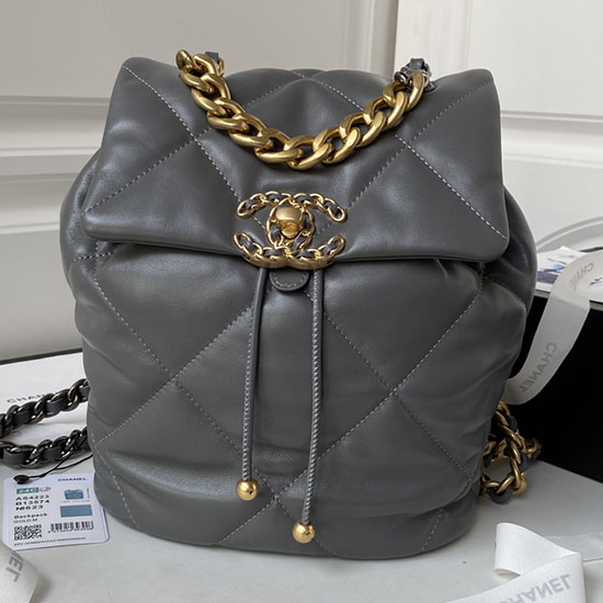 Chanel 19 Lammfell-Rucksack Grau Mit Goldener Hardware AS4223