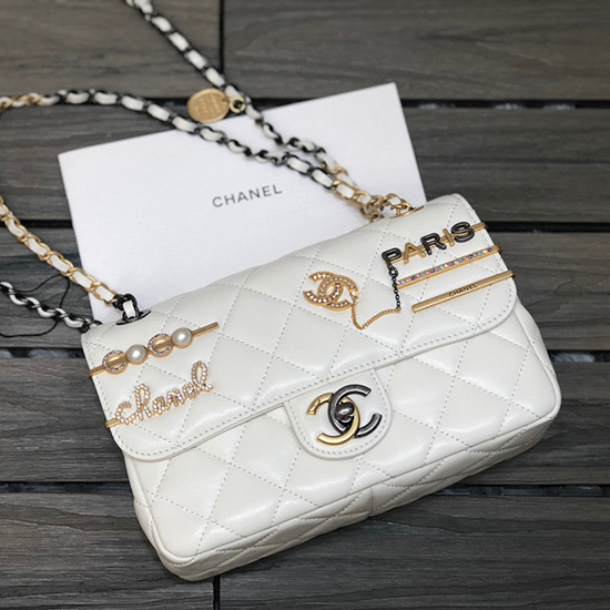 Chanel Kleine Klappentasche Weiß AS2979