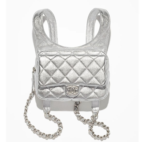 Chanel Lammfell Rucksack Silber AS4621