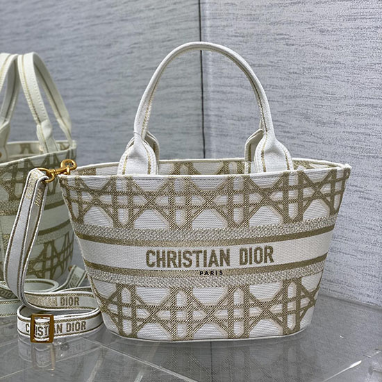 Dior Hutkorbtasche M132805