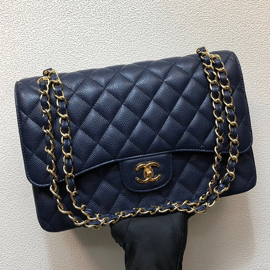 Große Klassische Chanel-Handtasche Aus Kaviarleder Blaugold A01119