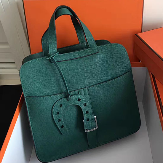 Hermes Halzan 31 Tasche Aus Grünem Taurillon-Clemence-Leder H070428