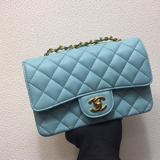 Klassische Chanel-Klappentasche Aus Genarbtem Kalbsleder Blau Mit Goldenen Beschlägen CF1116