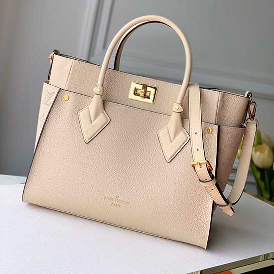 Louis Vuitton Auf Meiner Seite Creme M55802