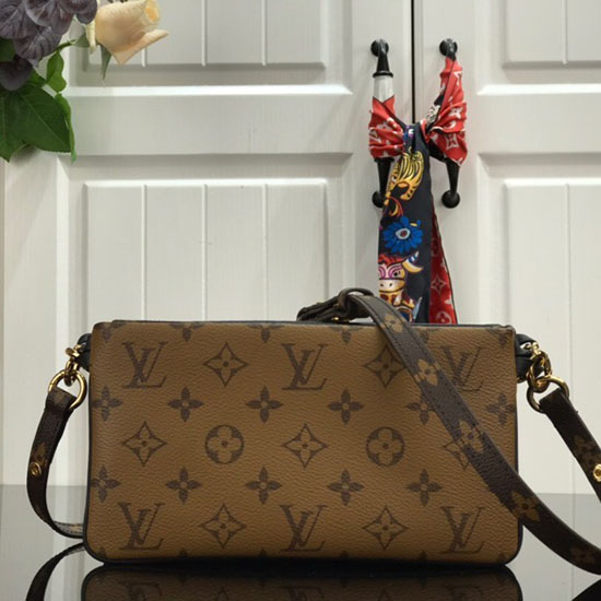 Louis Vuitton Prefall Pochette M57611