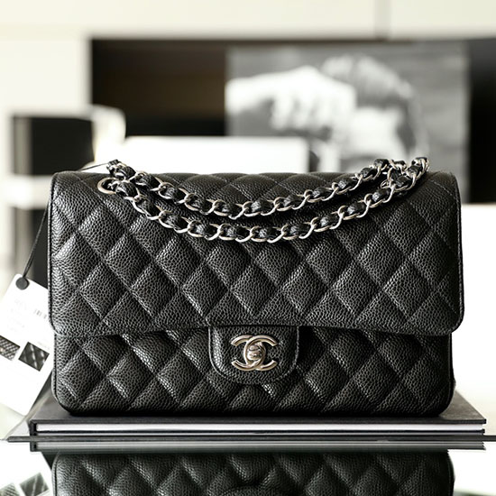 Mittelgroße Klassische Chanel-Tasche Aus Kaviarleder Mit Klappe Schwarz Mit Silber A01112