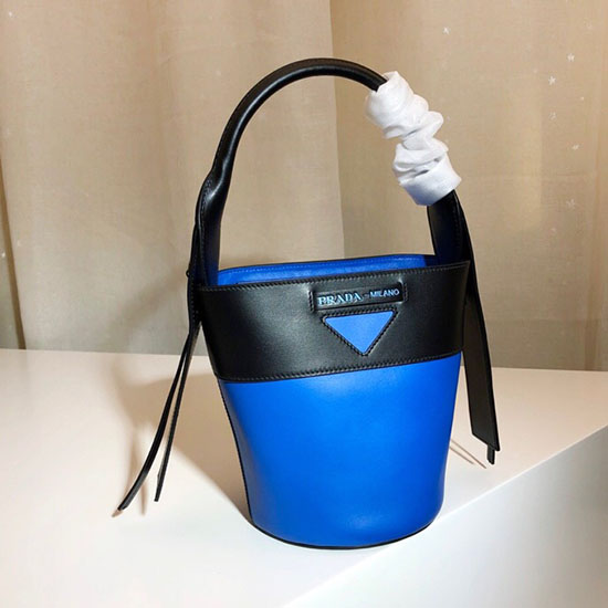 Prada Ouverture Beuteltasche Aus Leder In Blau Und Schwarz 1be015