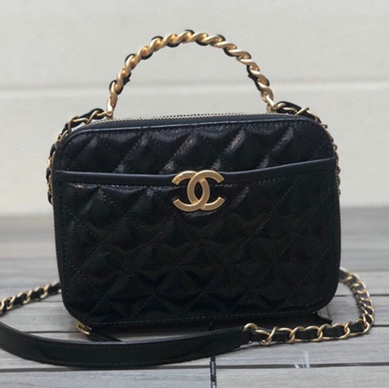 Chanel γυαλιστερή τσαλακωμένη νεσεσέρ μαύρη As2179