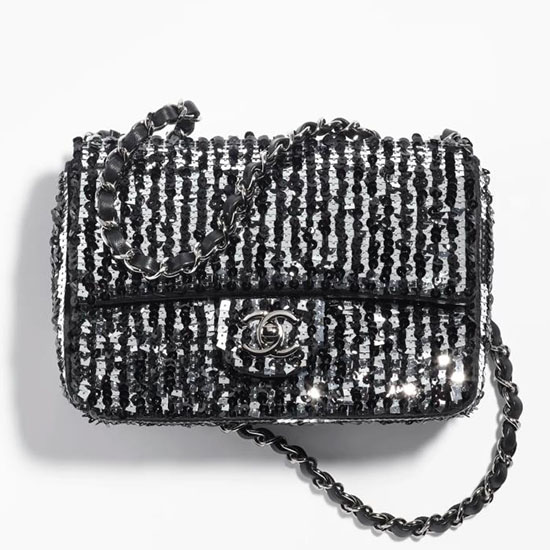 Chanel μικρό Flap Bag μαύρο As3820