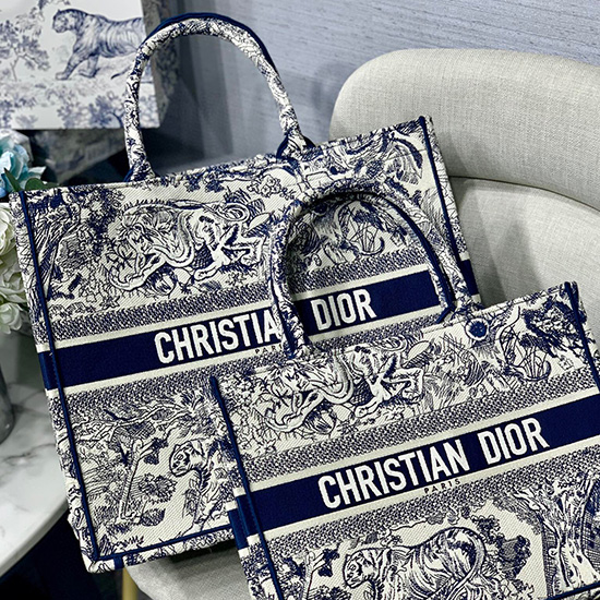 Dior κεντημένο καμβά βιβλίο Tote Md12873