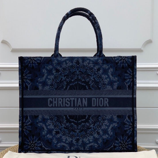 Dior λοξό βιβλίο Tote D10013