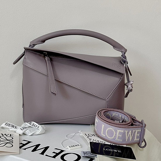 Loewe μικρή δερμάτινη τσάντα με άκρη παζλ μωβ L02231