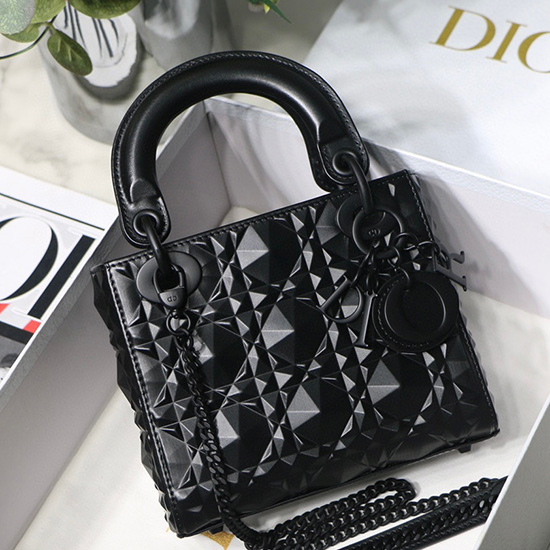 Mini Lady Dior τσάντα μαύρη Dm6003