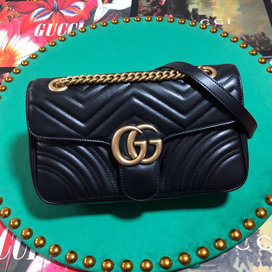 Τσάντα ώμου Gucci Gg Marmont Matelasse μαύρη 443497