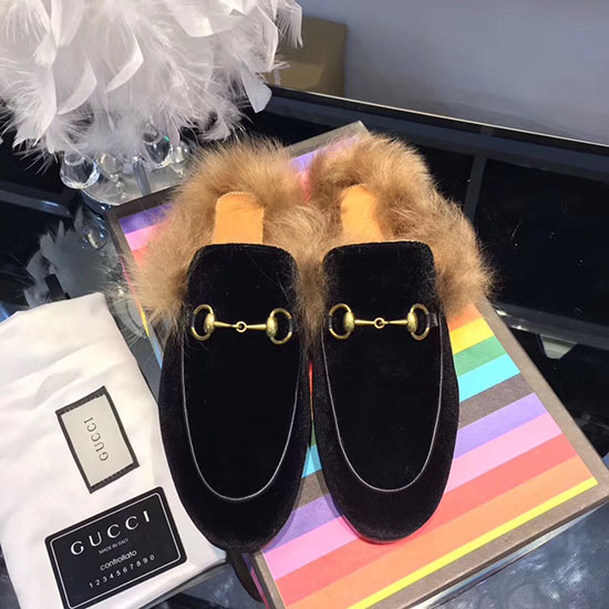 βελούδινη παντόφλα Gucci Princetown μαύρη 428619