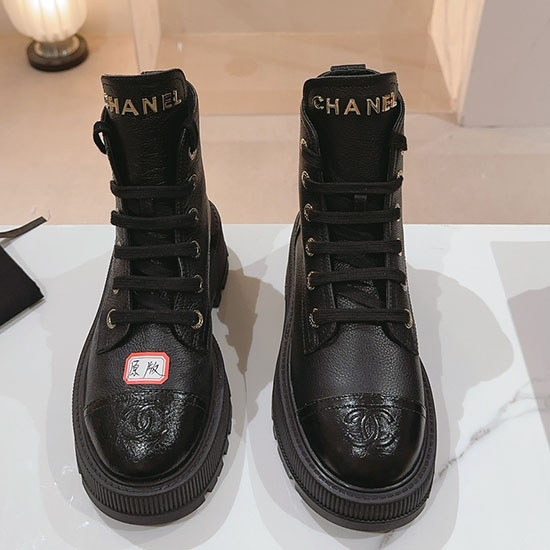 δερμάτινες μπότες Chanel Sdc080915