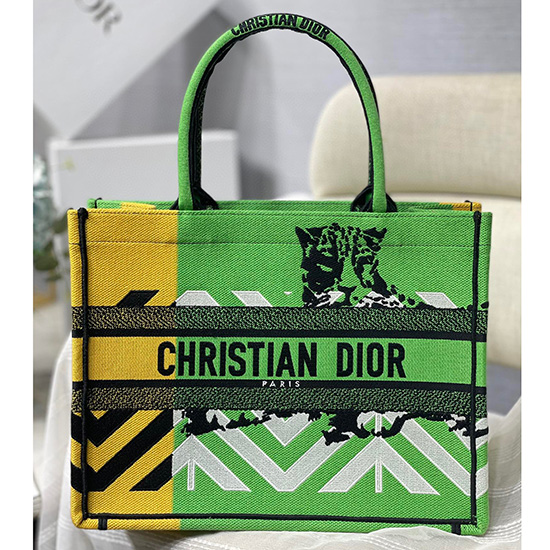 μεσαίο Dior κεντημένο καμβά Tote βιβλίο M1286622