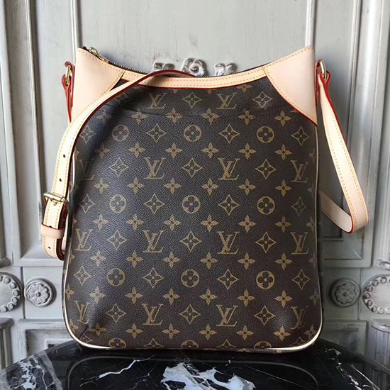 μονόγραμμα καμβάς Louis Vuitton Odeon Mm M56389